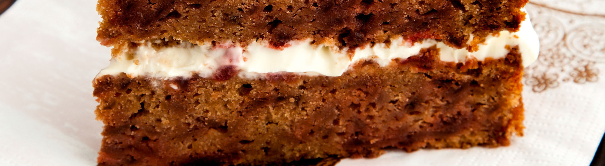 Spiced beetroot cake with mascarpone recipe