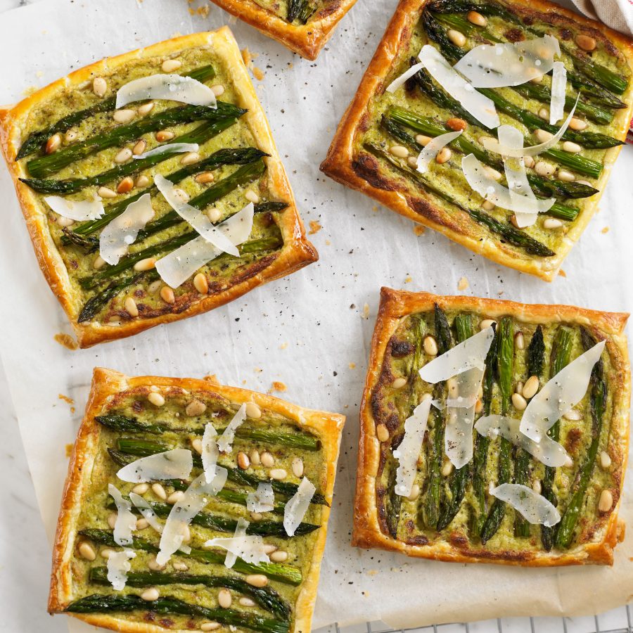 Asparagus and pesto tarts recipe