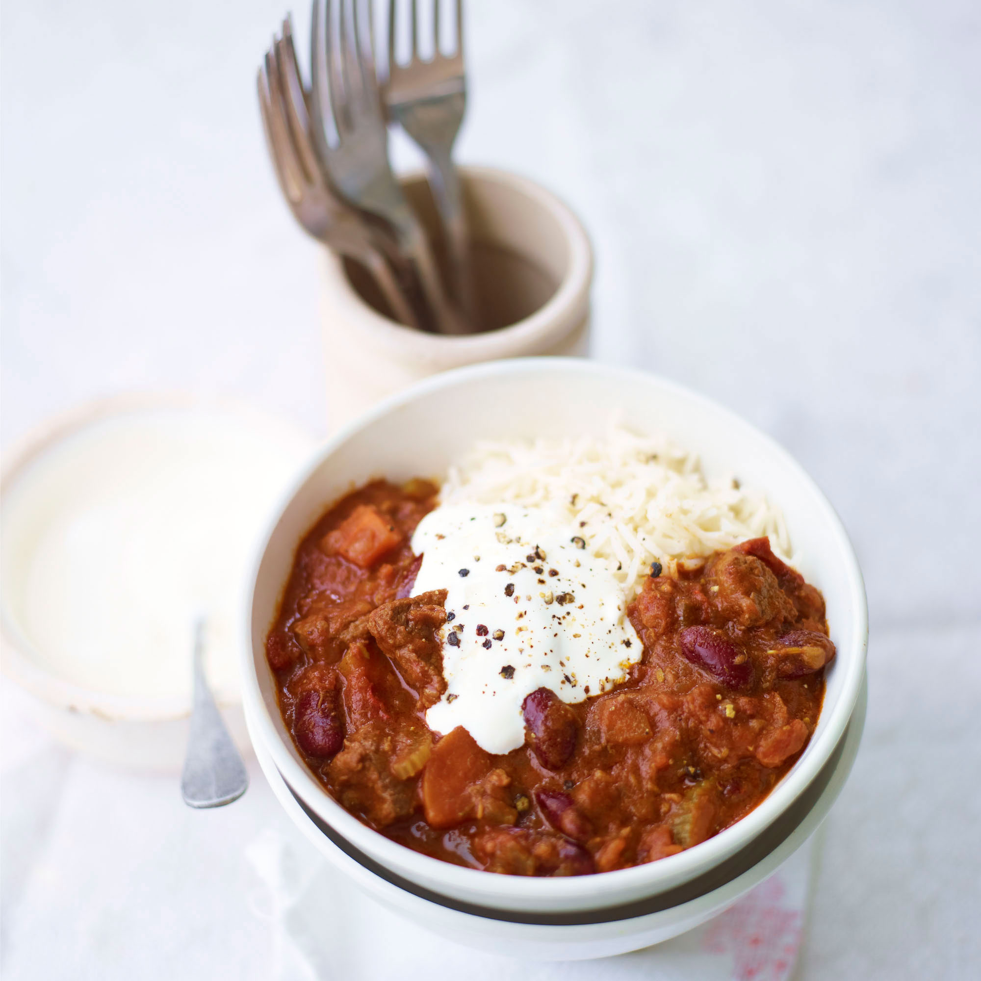 Slow cooked beef chilli recipe