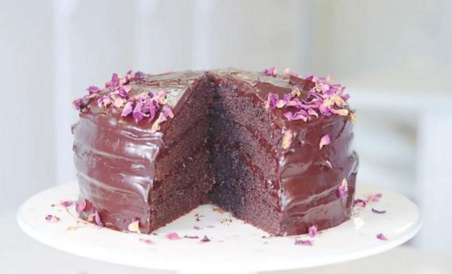 Chocolate fudge cake recipe - watch the video