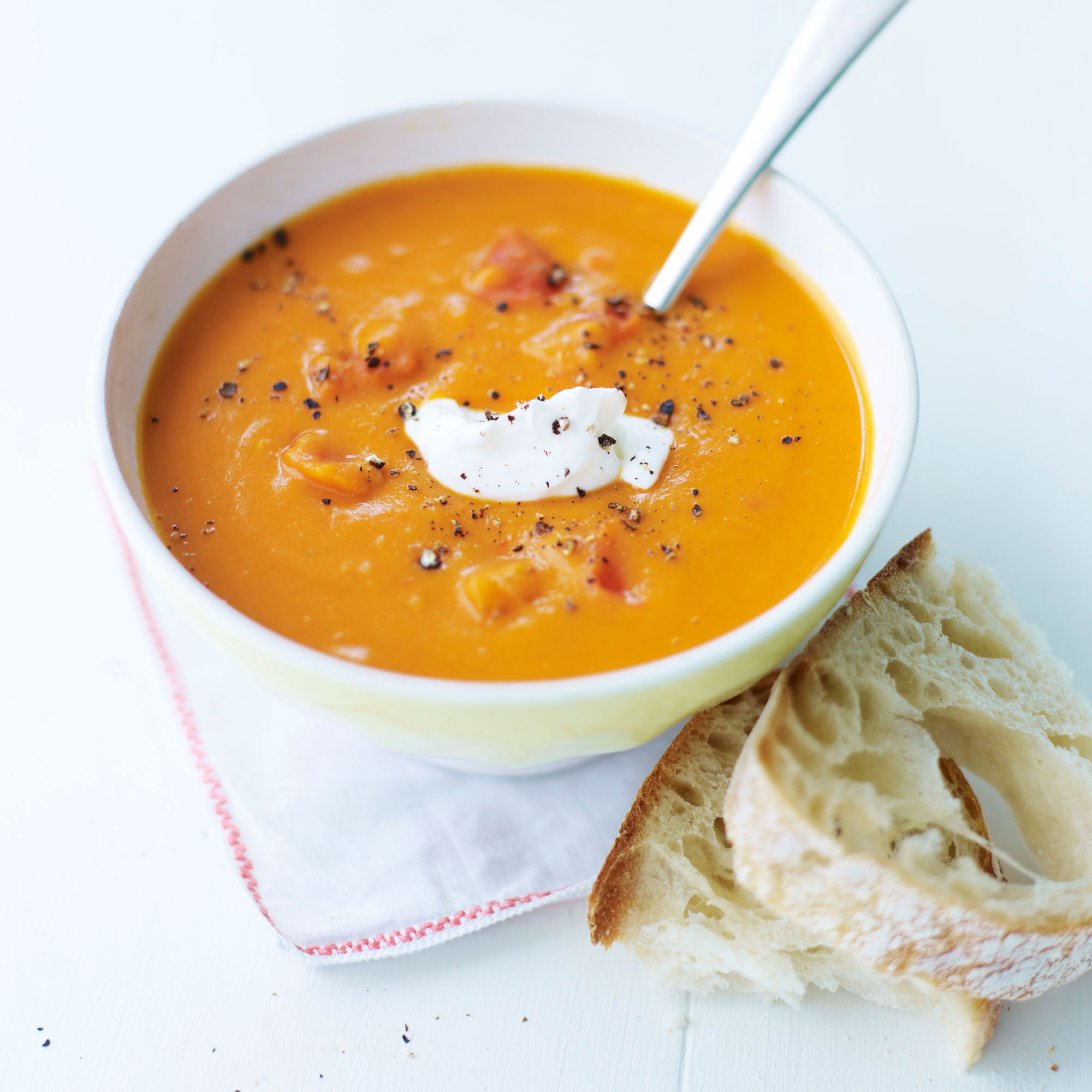 Spicy red pepper and lentil soup recipe
