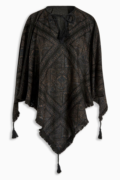 how to wear a poncho black on black