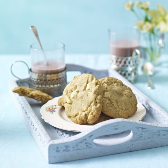 White chocolate and macadamia cookies recipe
