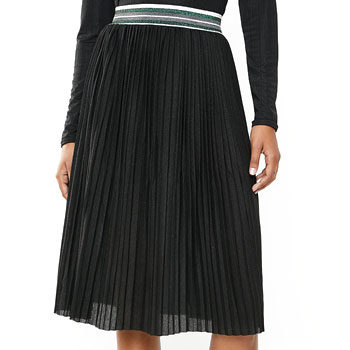 pleated skirt paired with animal print