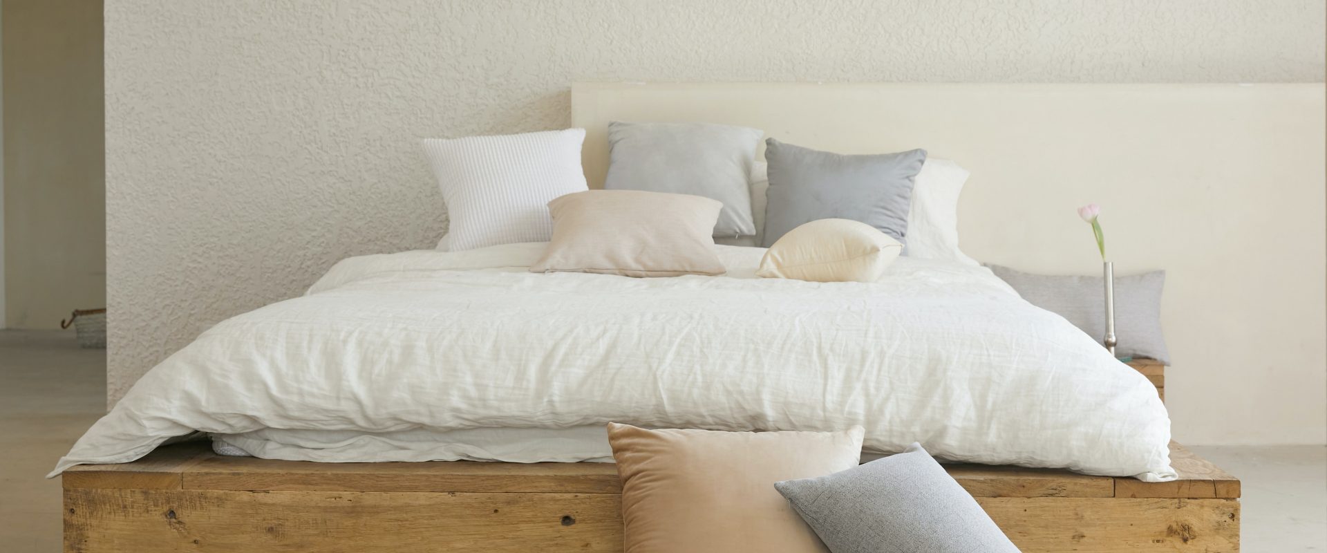 This is how often you should wash your pillows