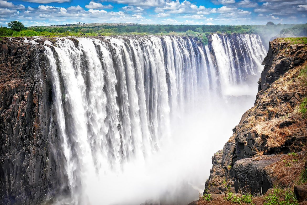 Add Victoria Falls To Your Bucket-List!