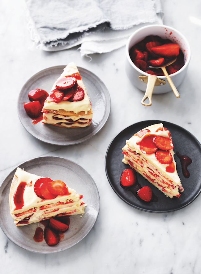 Strawberry & coconut shortbread cake recipe