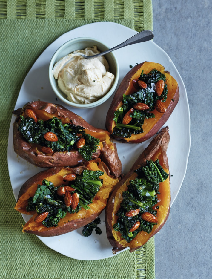 Baked sweet potatoes with kale & almonds recipe