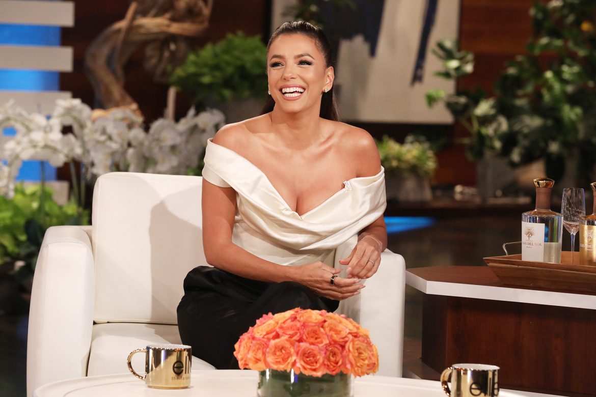 Eva Longoria Gets the Kids in the Kitchen