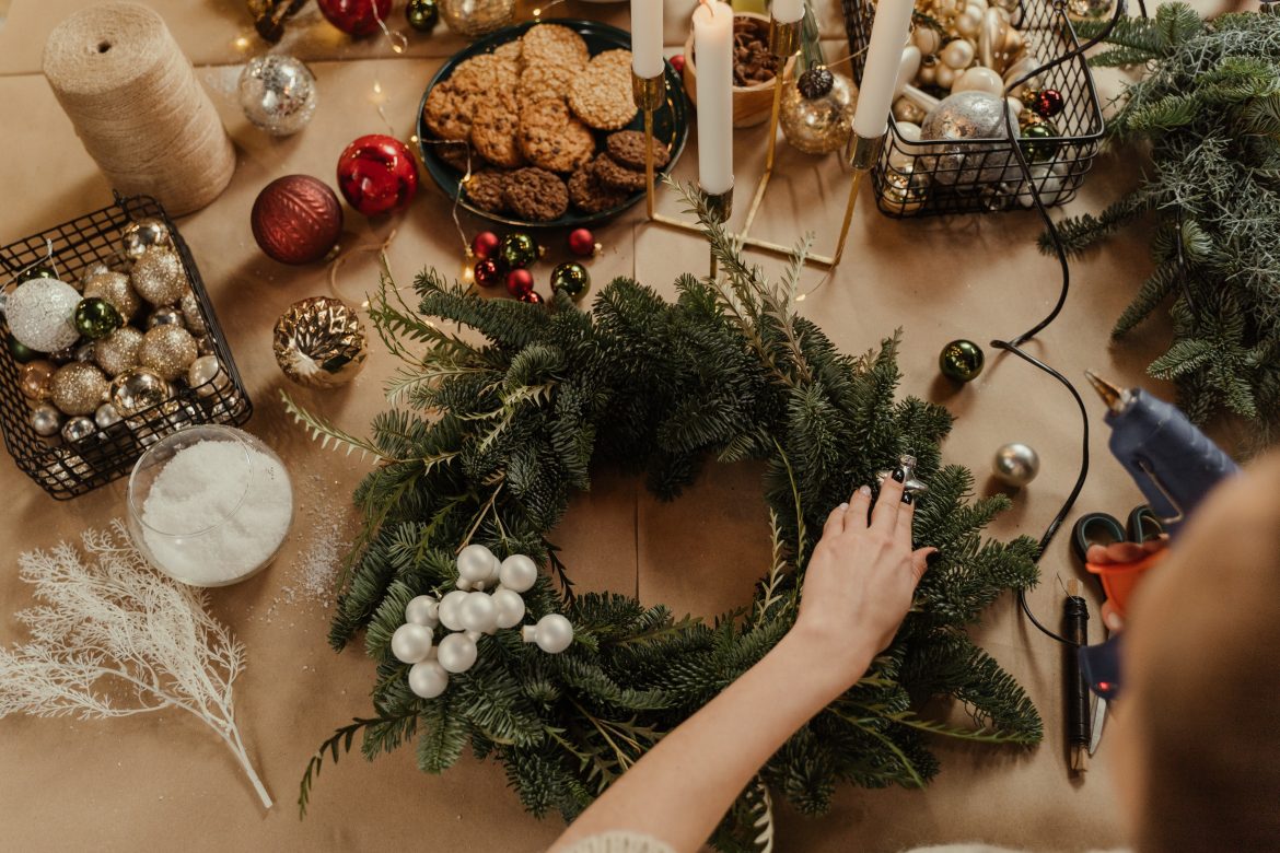 Simple ways to display wreaths in your home