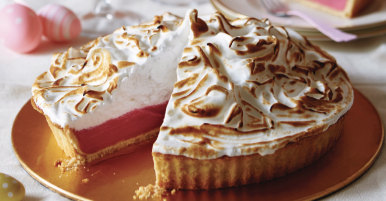 Rhubarb meringue pie