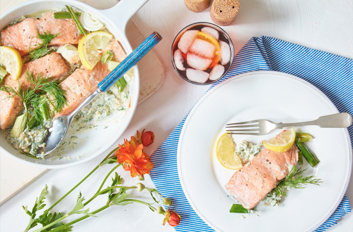 Baked salmon with dill ricotta pesto