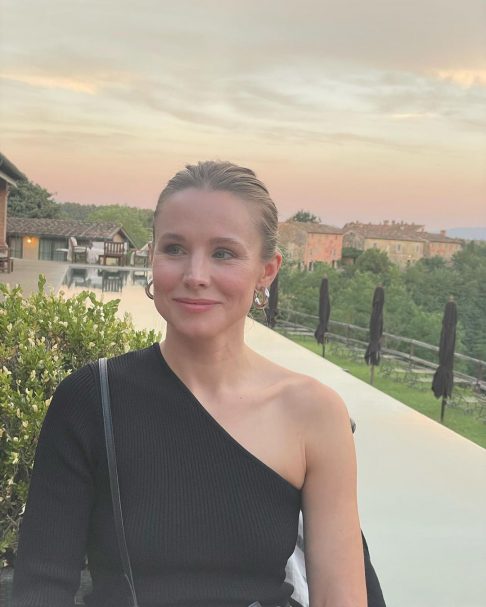 kristen bell on holiday in Italy