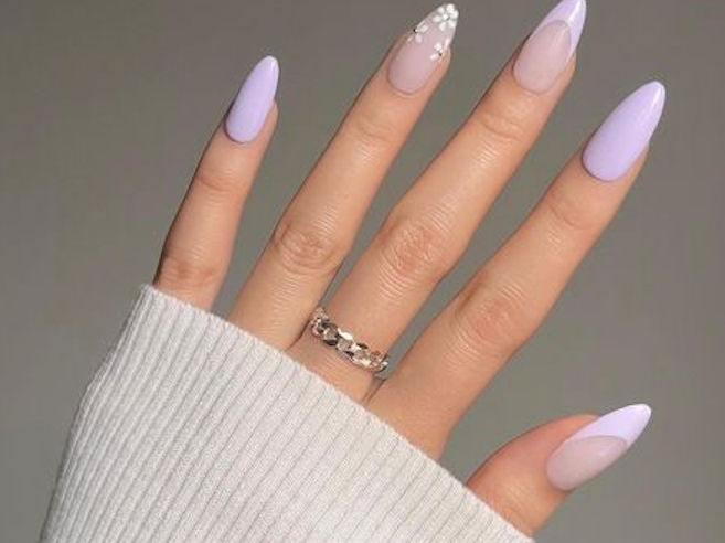 Dress up your nails with these 2022 spring trends