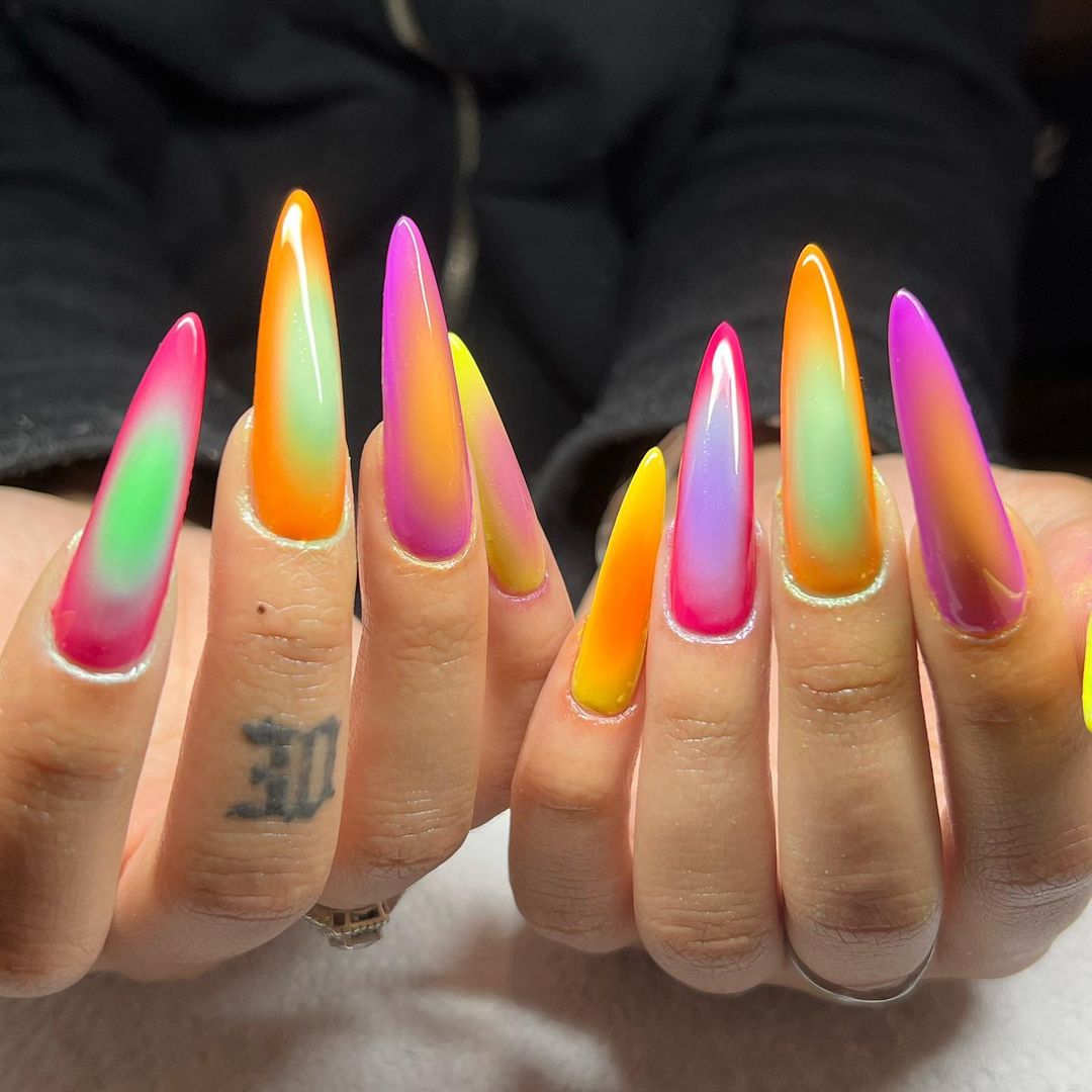 Aura nails are trending, here's inspo for your next set