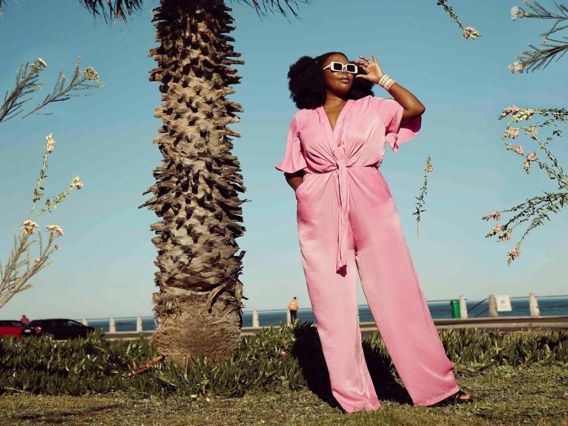 The only fashion shopping guide the curvy girl needs