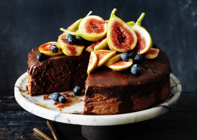 A chocolate milk cake with blueberries and figs for your sweet tooth