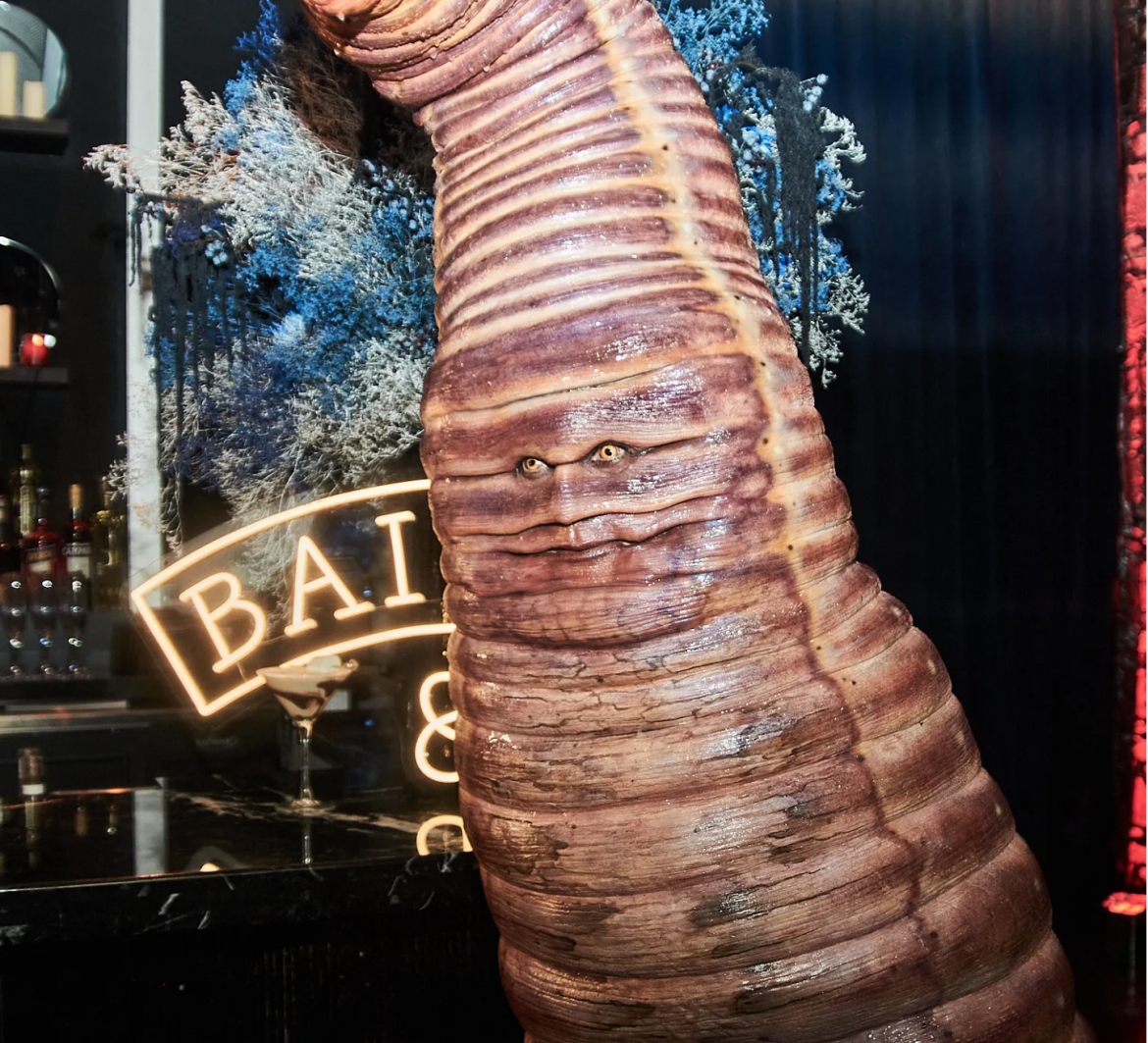 Heidi Klum closes Halloween with her epic worm costume