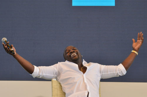 Saint Lounge charges R1M for 3 nights with Akon…he doesn’t show