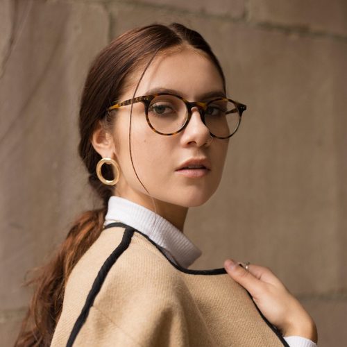 Pro makeup tips for the girlies who wear glasses