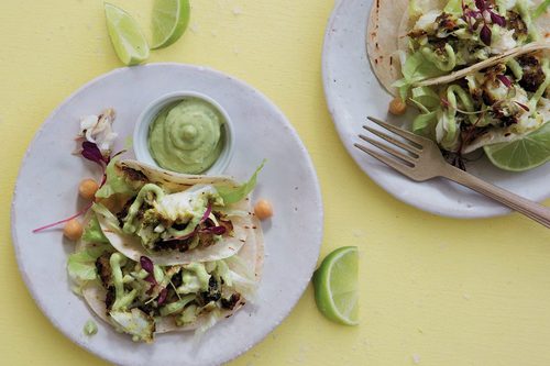 These fish tacos are the perfect crowd-pleasers for your Friday!