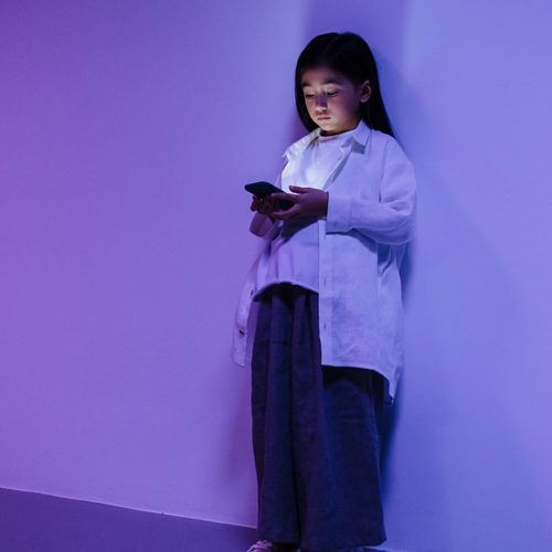 TikTok caps screen time to one hour for under 18’s