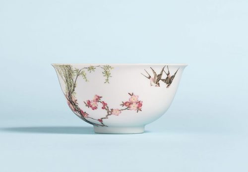 18th-century Chinese bowl sells for R370 million at Sotheby’s auction