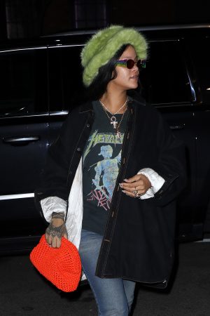 rihanna in muppet hat