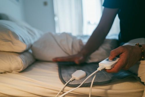 Should you invest in an electric blanket? Exploring the pros and cons…