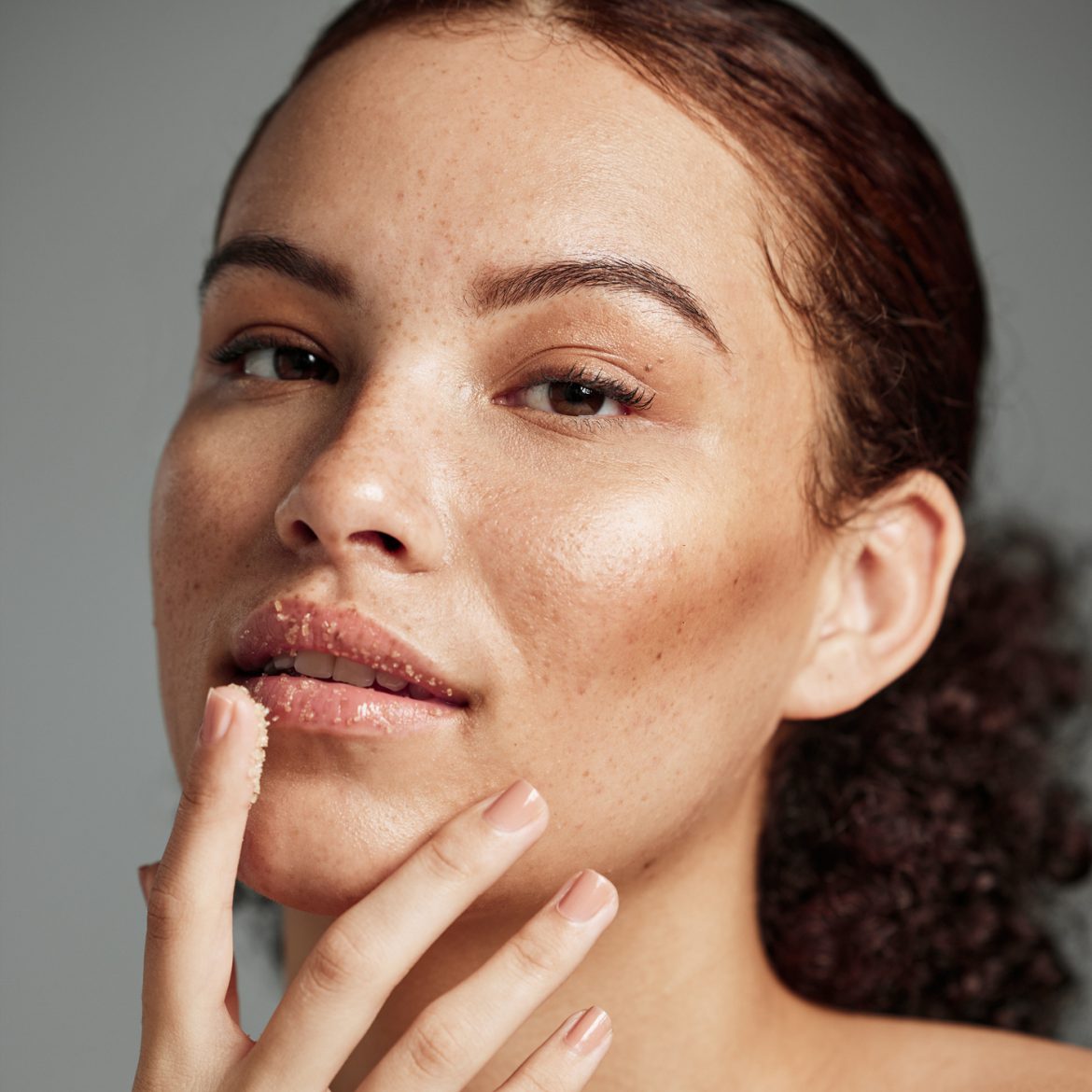 The secret to soft, luscious lips? Rooibos! Try this scrub