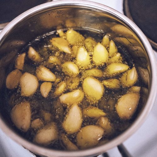 How to make infused oils 3 ways: garlic, chilli, chive