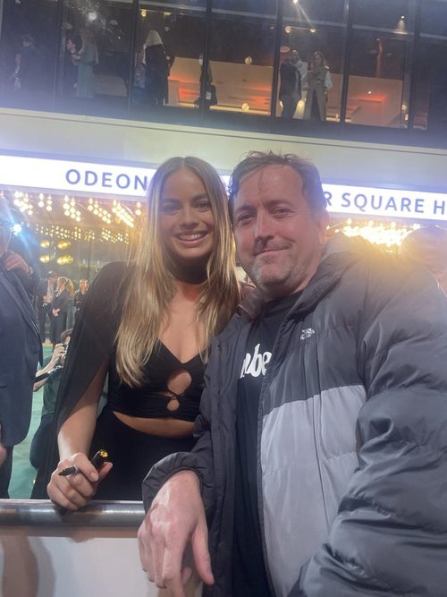 WATCH: Margot Robbie surprises deaf fan with sign language skills