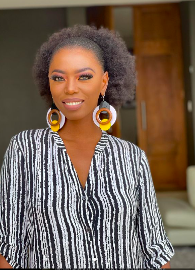 [WATCH] Lira performs for the first time after her stroke