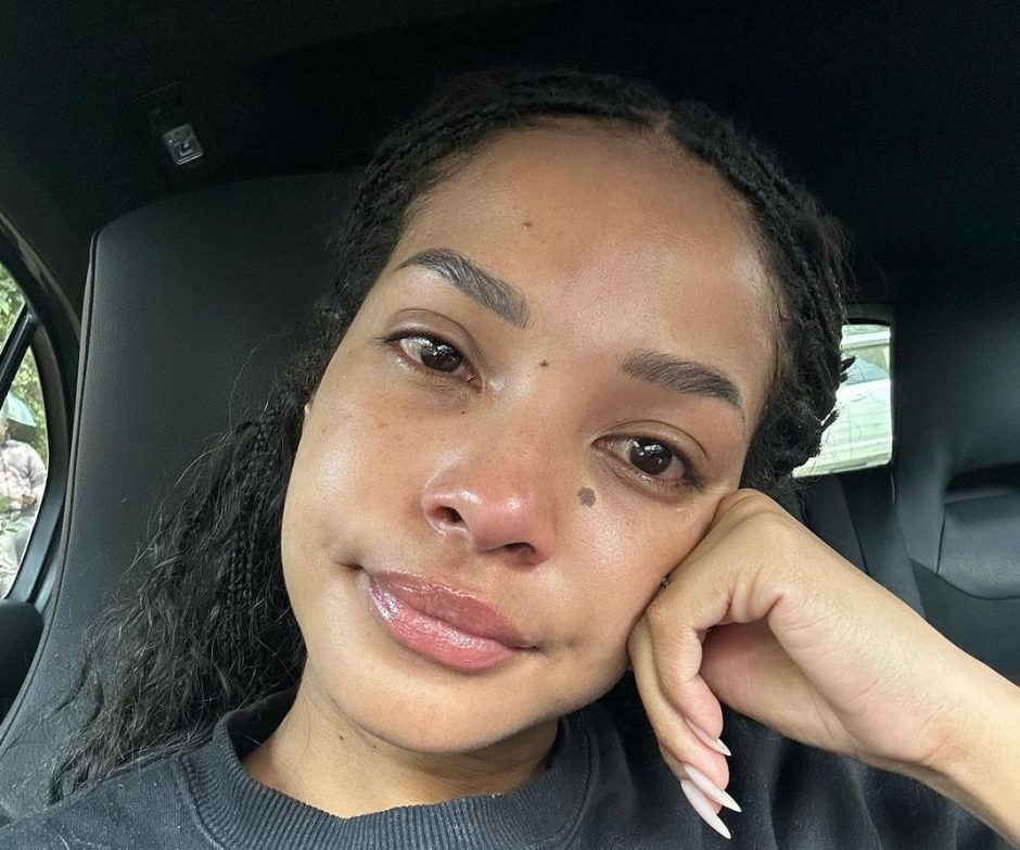 Liesl Laurie-Mthombeni tearfully opens up about the weight of expectation