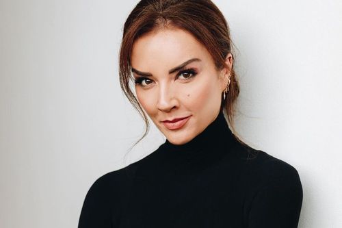 Former Miss South Africa injured in Kloof Nek truck accident