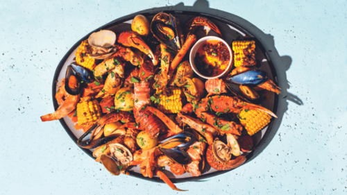 How to make a seafood boil