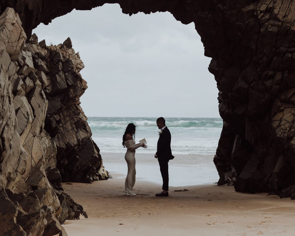 Have you ever considered eloping? Here are 10 reasons why you should