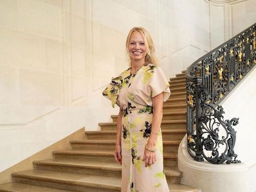 Pamela Anderson attends fashion week without wearing makeup