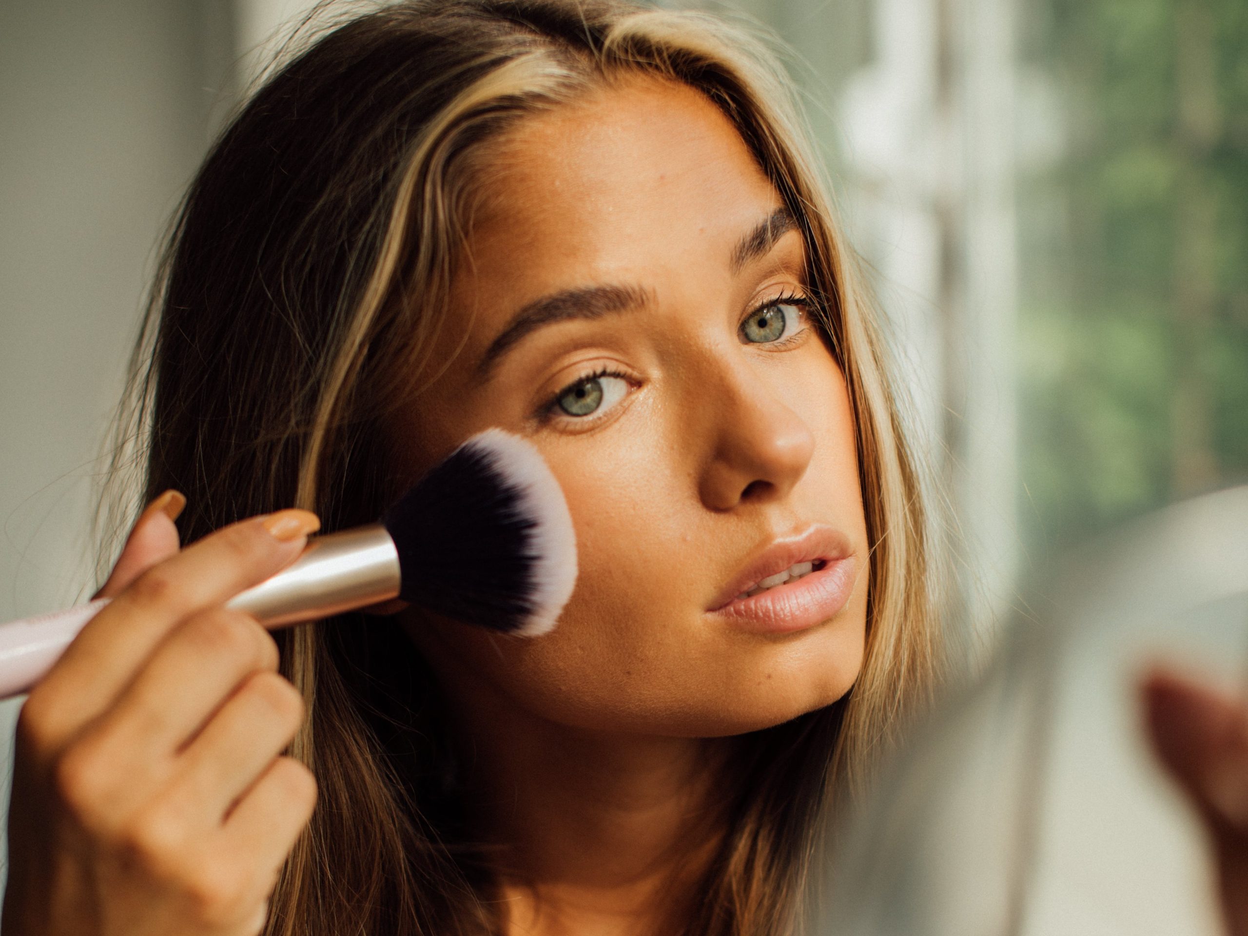 6 reasons why your makeup is caking, and how to avoid it