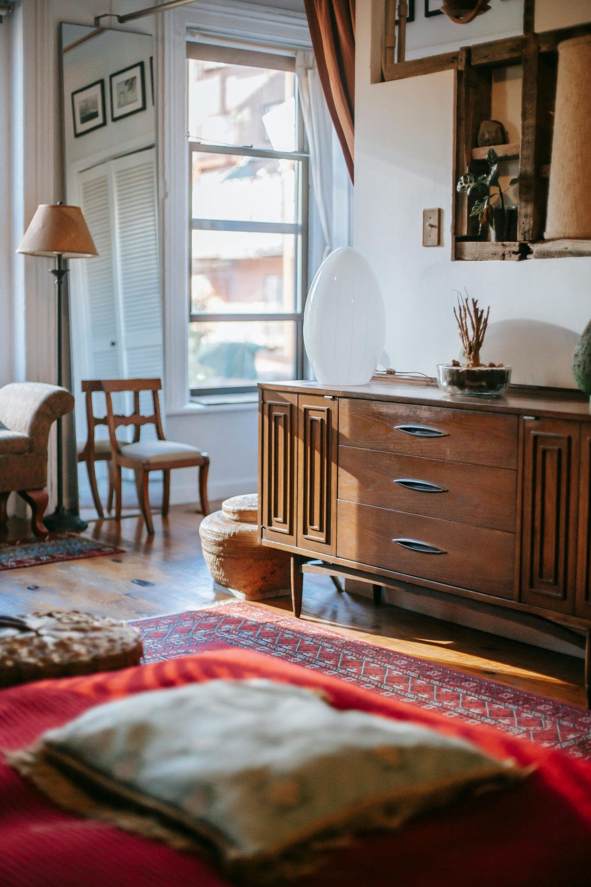 6 questions to ask yourself before buying vintage furniture