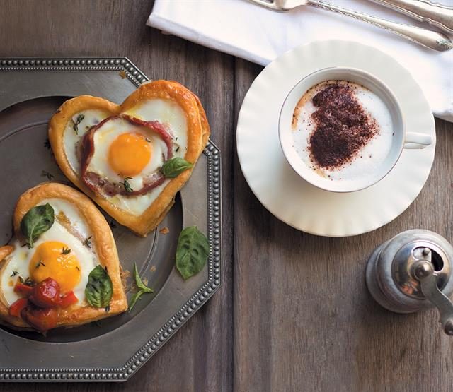 Bacon and egg puff pastry hearts
