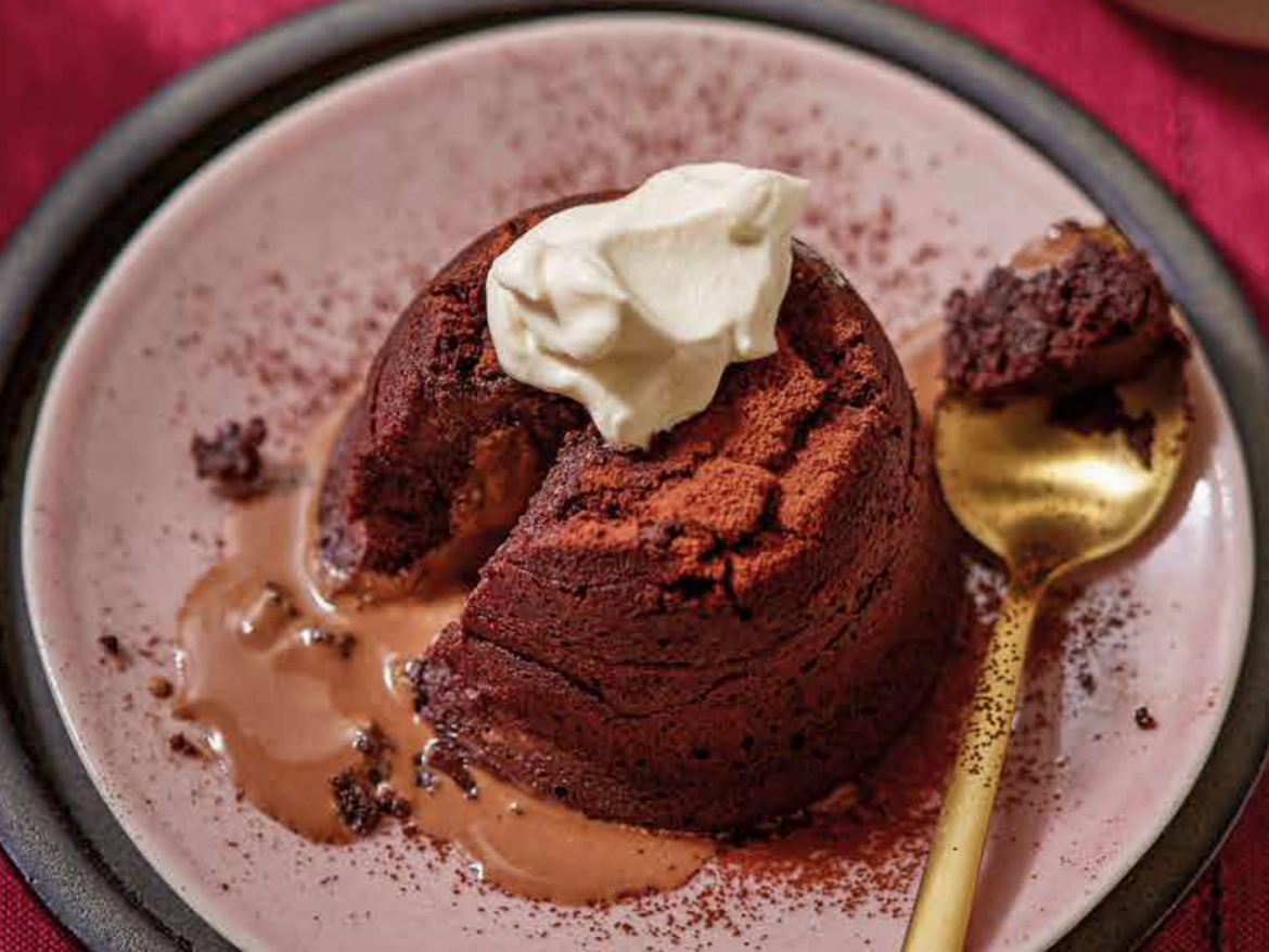 Melting middle puddings with Baileys cream