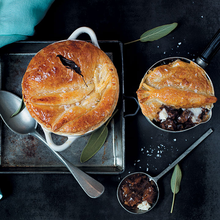 Steak and blue cheese individual pot pies