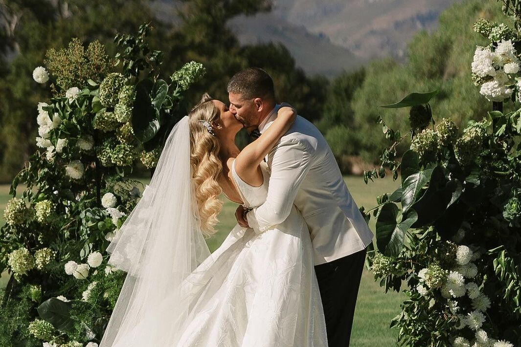 SEE: Springbok champ Willie le Roux and wife Holly Clare tie the knot in Franschhoek