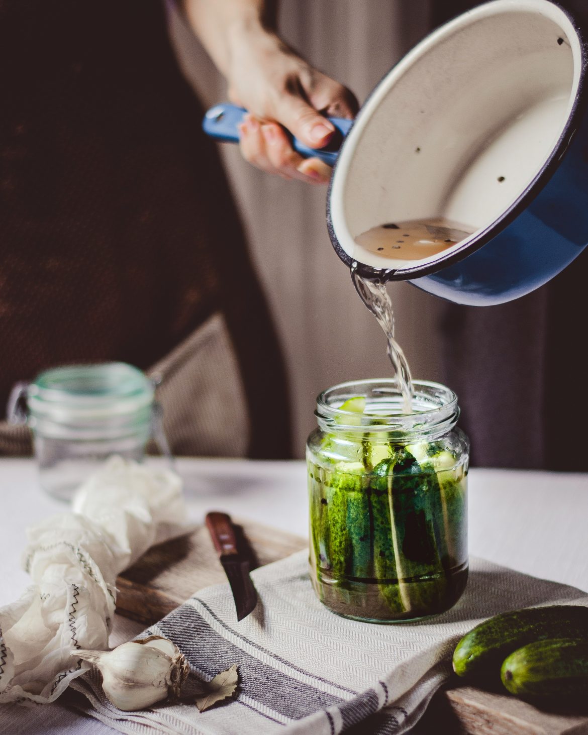 The differences between fermenting and pickling