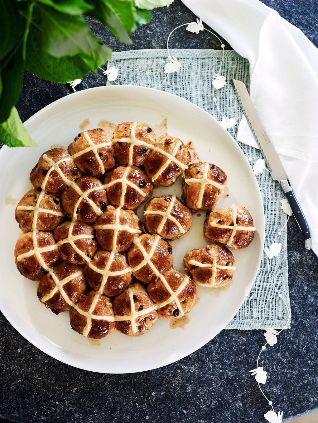Apple & cinnamon hot cross buns