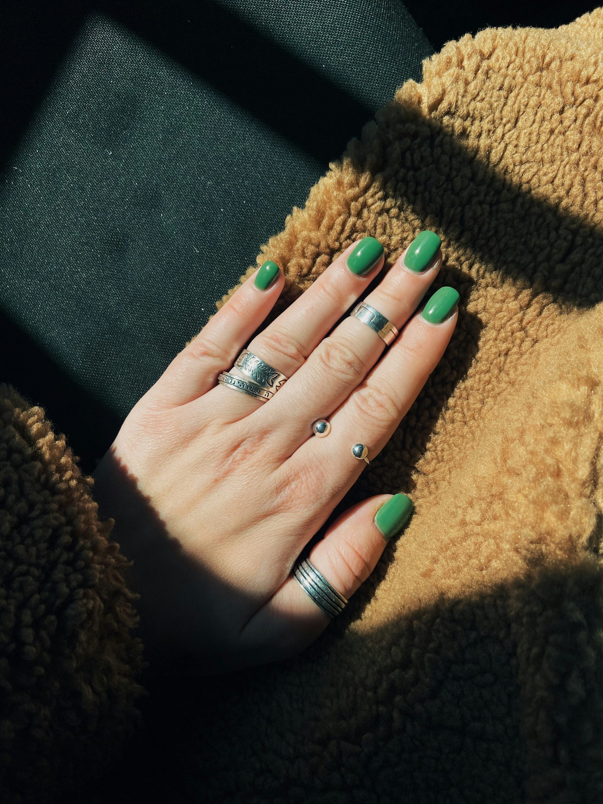 forest green nails