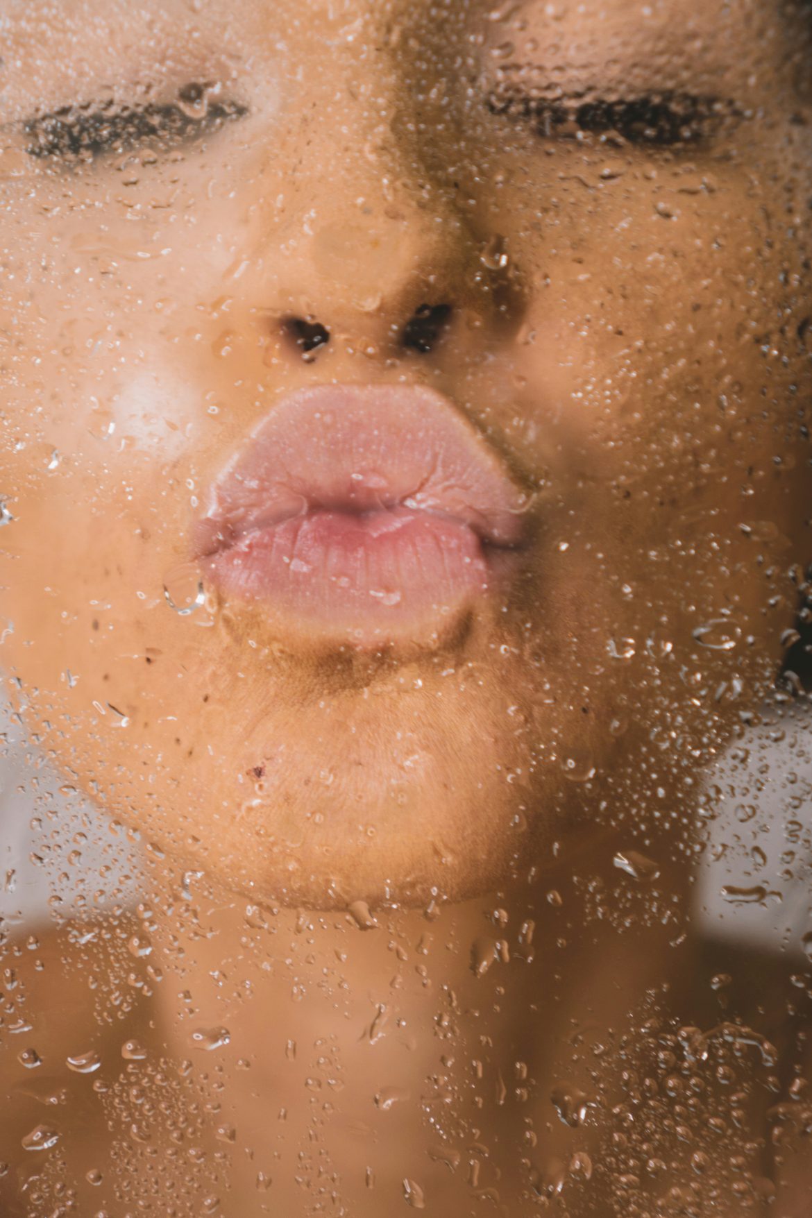 Your winter care guide to prevent chapped lips