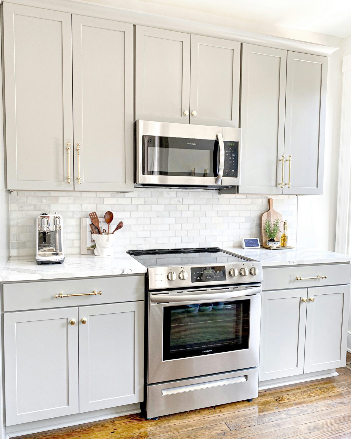 How to clean your microwave easily