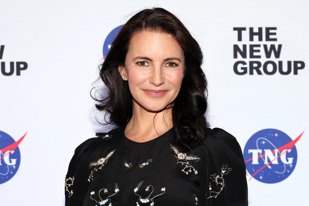 And just like that… Kristin Davis goes filler-free